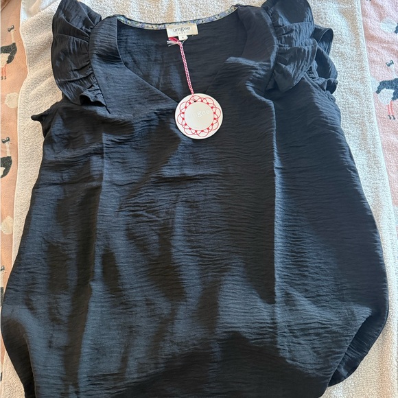 Umgee Tops - Black Ruffled Sleeve Top